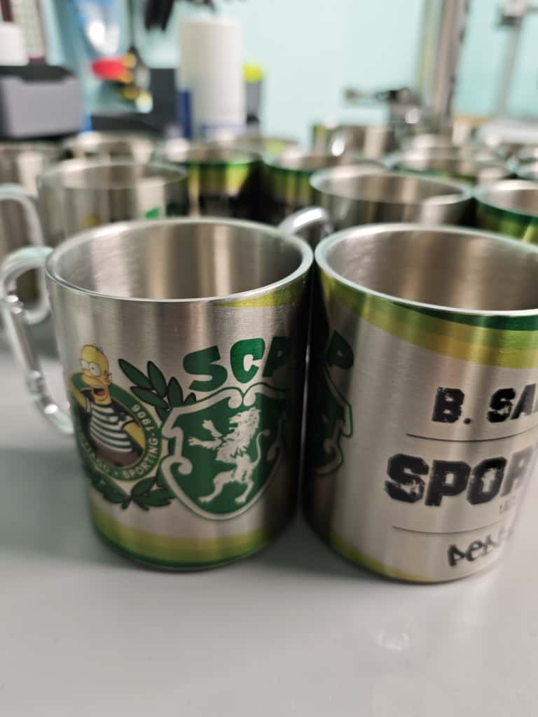 Canecas Personalizáveis em Inox